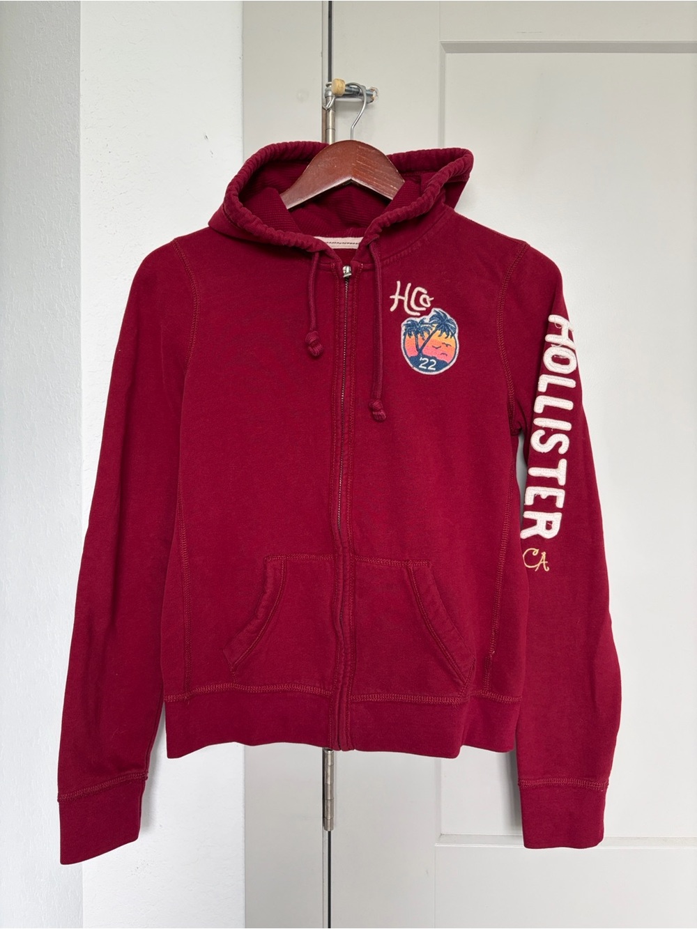 Y2K HOLLISTER HOODIE ZIP EMBROIDERED LOGO RED WOMENS LARGE